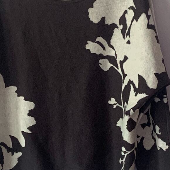 Anthropologie Daily Practice Black & White Oversized Sweater Size Small NWT - Picture 2 of 9